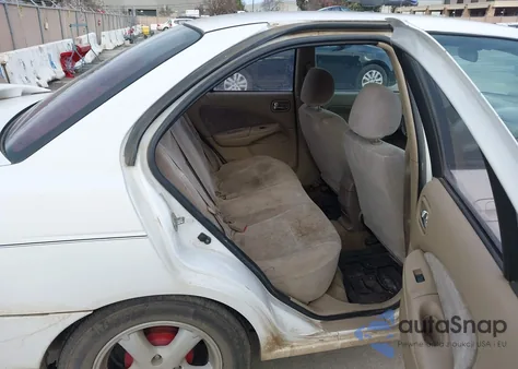 2002 Nissan Sentra Gxe z USA, uszkodzony, nr VIN 3N1CB51D02L661249